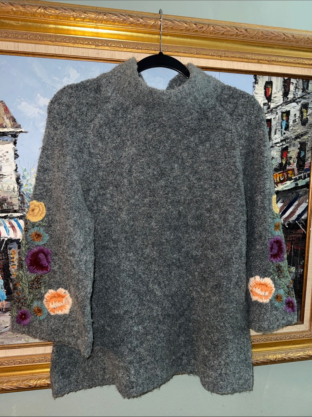 Sleeping on snow by Anthropology Cozy Gray Floral-Appliqué Women's Sweater m